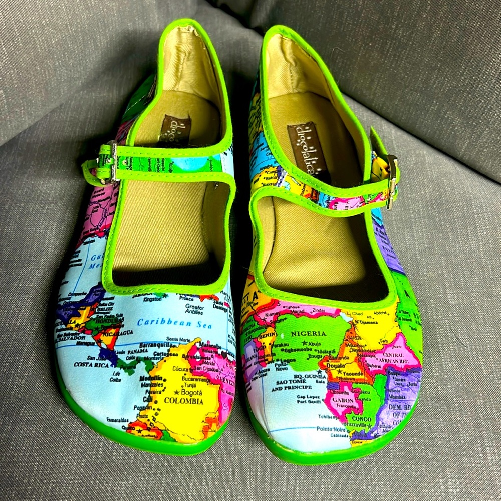 Chocolaticas Hot Chocolate Designs Bon Voyage World Map Mary Jane Shoes 37